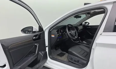 Volkswagen Jetta 2021, 25971 км, за 23452.78 USD - фото 12