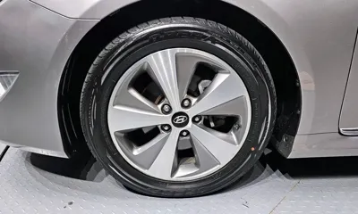 Hyundai Sonata 2012, 96148 км, за 3770.39 USD