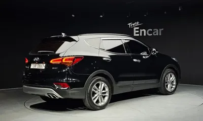 Hyundai Santafe 2016, 108819 км, за 8655.43 USD