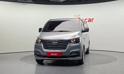 Hyundai Starex 2019, 108172 км, за 8255.86 USD