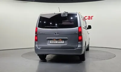 Hyundai Starex 2019, 108172 км, за 8255.86 USD
