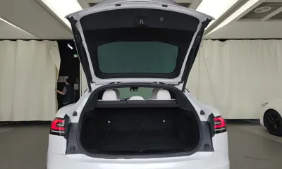 Tesla Model S 2023, 47891 км, за 84061.43 USD - фото 20