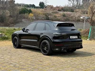 Porsche Cayenne 2020, 75600 км, за 51493.95 USD - фото 18