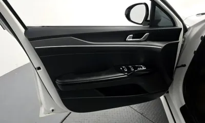Kia K5 2020, 79512 км, за 11721.03 USD - фото 24