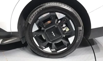Kia Canival 2025, 57411 км, за 36669.97 USD