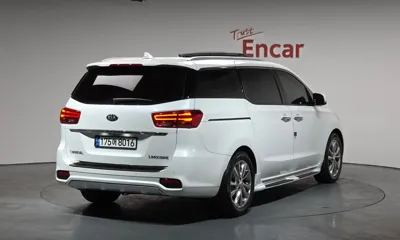 Kia Canival 2019, 95235 км, за 12228.99 USD