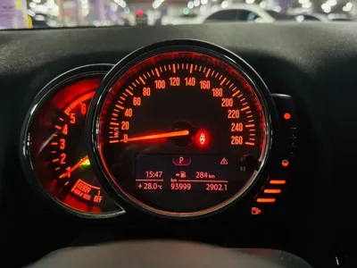 MINI Countryman 2018, 93999 км, за 8527.24 USD - фото 8