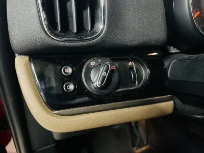 MINI Countryman 2018, 93999 км, за 8527.24 USD - фото 12