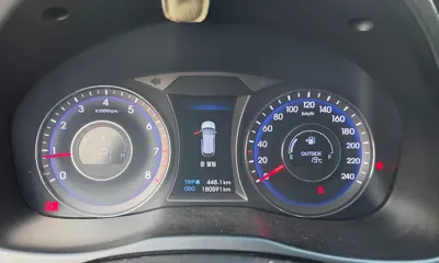 Hyundai i40 2012, 181289 км, за 2996.74 USD - фото 20