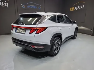 Hyundai Tucson 2022, 66197 км, за 13935.01 USD