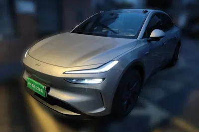 ONVO L60 · 2025 год