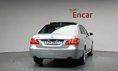 Mercedes-Benz E-Class 2012, 106157 км, за 3583.06 USD