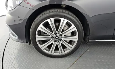 Mercedes-Benz E-Class 2023, 75980 км, за 30618.91 USD