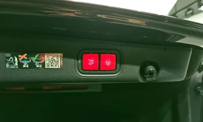 Mercedes-Benz E-Class 2023, 75980 км, за 30618.91 USD - фото 20