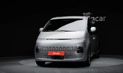 Hyundai Staria 2025, 7456 км, за 23118.6 USD