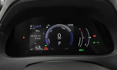 Lexus UX 2025, 27977 км, за 28939.54 USD - фото 8