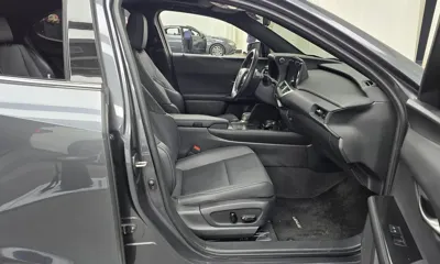 Lexus UX 2025, 27977 км, за 28939.54 USD - фото 11