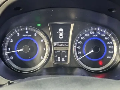 Hyundai Grandeur 2014, 207188 км, за 2225.29 USD - фото 7
