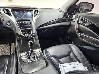 Hyundai Grandeur 2014, 207188 км, за 2225.29 USD - фото 10