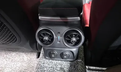 Kia Stinger 2018, 147203 км, за 10906.94 USD - фото 37