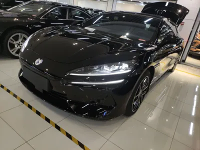Denza Z9GT · 2024 год