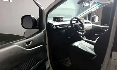 Hyundai Staria 2022, 188763 км, за 10158.23 USD - фото 7