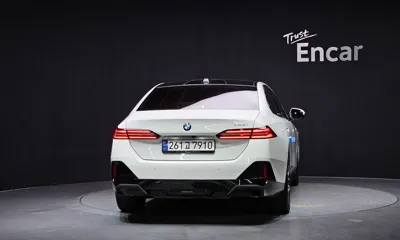 BMW 5-Series 2024, 34131 км, за 37350.66 USD