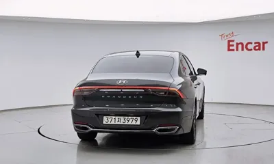 Hyundai Grandeur 2022, 88761 км, за 15309.45 USD