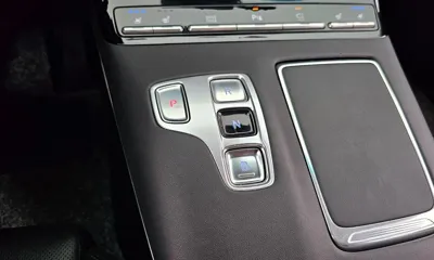Hyundai Grandeur 2022, 88761 км, за 15302.46 USD - фото 9