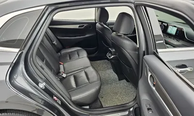 Hyundai Grandeur 2022, 88761 км, за 15302.46 USD - фото 12