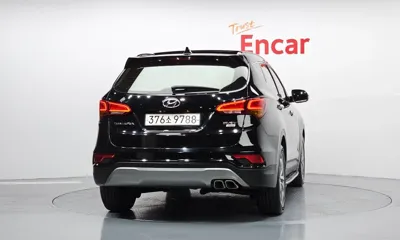 Hyundai Santafe 2017, 126792 км, за 8807.94 USD