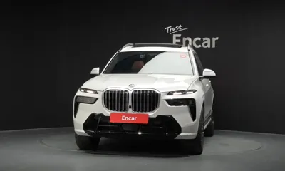 BMW X7 2025, 11819 км, за 92244.65 USD
