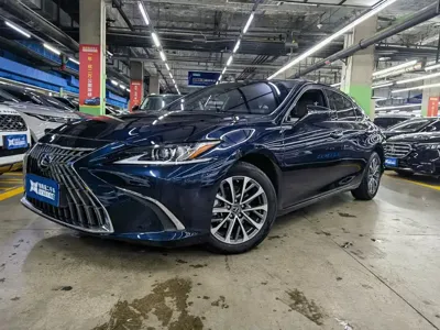 Lexus ES · 2024 год