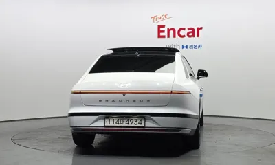 Hyundai Grandeur 2023, 40934 км, за 23127.05 USD