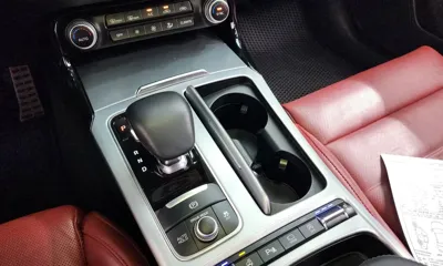 Kia Stinger 2019, 99109 км, за 12406.46 USD - фото 9