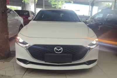 Mazda Mazda 3 Axela 2023, 13000 км, за 13367 USD - фото 2