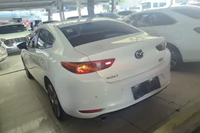 Mazda Mazda 3 Axela 2023, 13000 км, за 13367 USD - фото 4