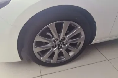 Mazda Mazda 3 Axela 2023, 13000 км, за 13367 USD - фото 8