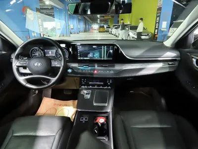 Hyundai Grandeur 2021, 153588 км, за 11009.78 USD