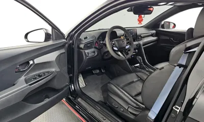 Hyundai Veloster 2022, 48000 км, за 15536.63 USD - фото 10
