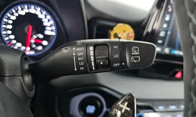 Hyundai Veloster 2022, 48000 км, за 15536.63 USD - фото 28