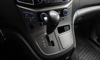 Hyundai Starex 2017, 180153 км, за 5948.12 USD - фото 9