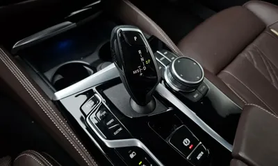 BMW 5-Series 2022, 59761 км, за 26644.97 USD - фото 9