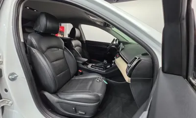 Hyundai Grandeur 2019, 112846 км, за 8796.11 USD - фото 10