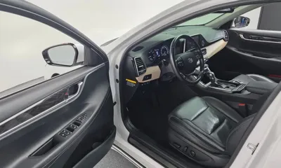 Hyundai Grandeur 2019, 112846 км, за 8796.11 USD - фото 11