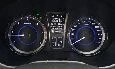 Hyundai Grandeur 2015, 188642 км, за 3387.62 USD - фото 8