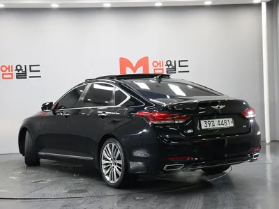 Genesis G80 2017, 94767 км, за 12091.18 USD