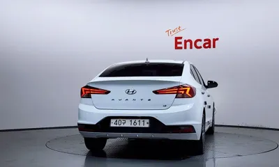 Hyundai Avante 2020, 79939 км, за 10108.97 USD