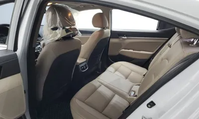 Hyundai Avante 2020, 79939 км, за 10108.97 USD - фото 19