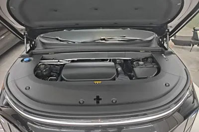 Li Auto L6 2024, 28100 км, за 29633 USD